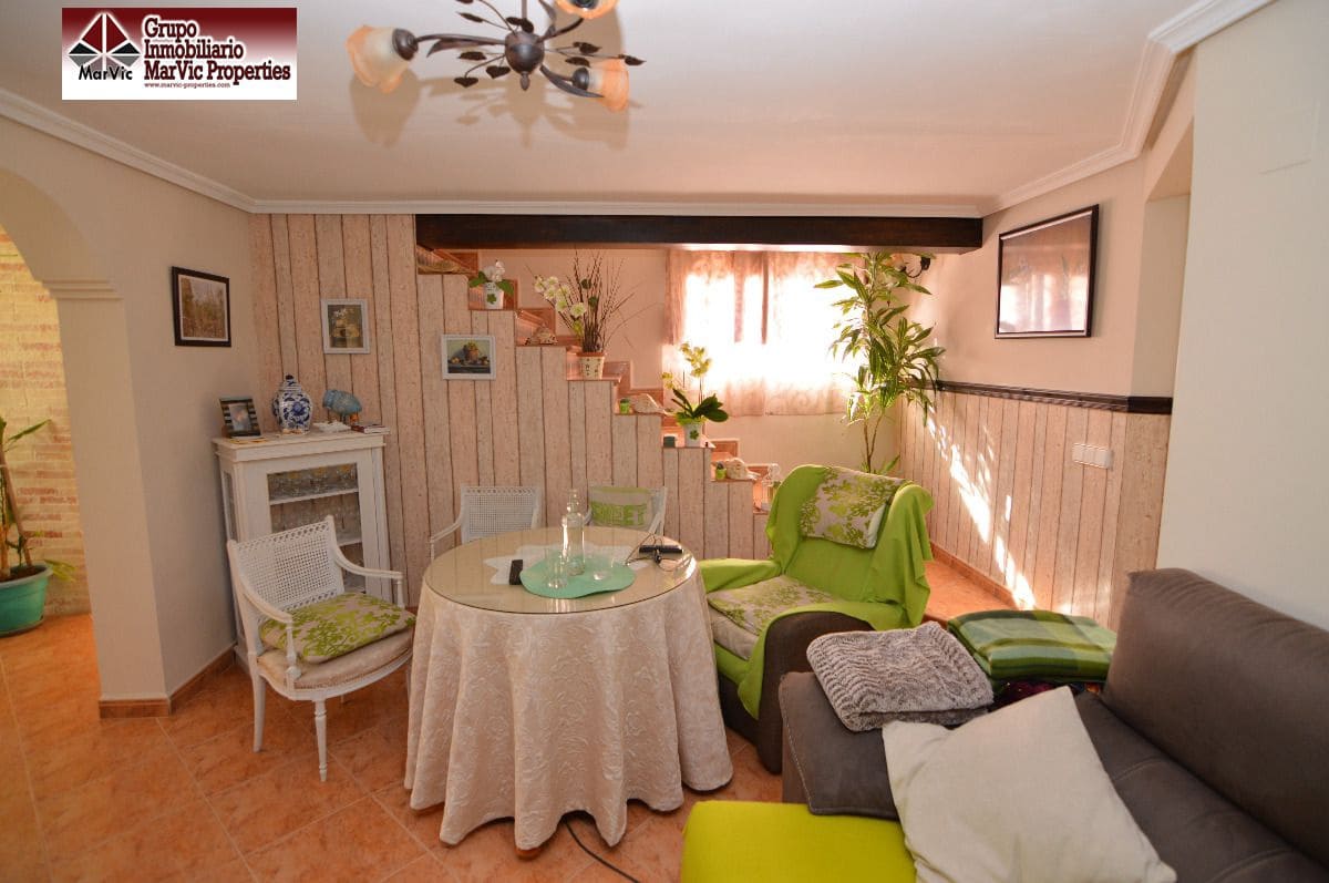 Chalet de 6 habitaciones en La Nucia en venta con piscina garaje - 439.500 € (Ref: 3903805)