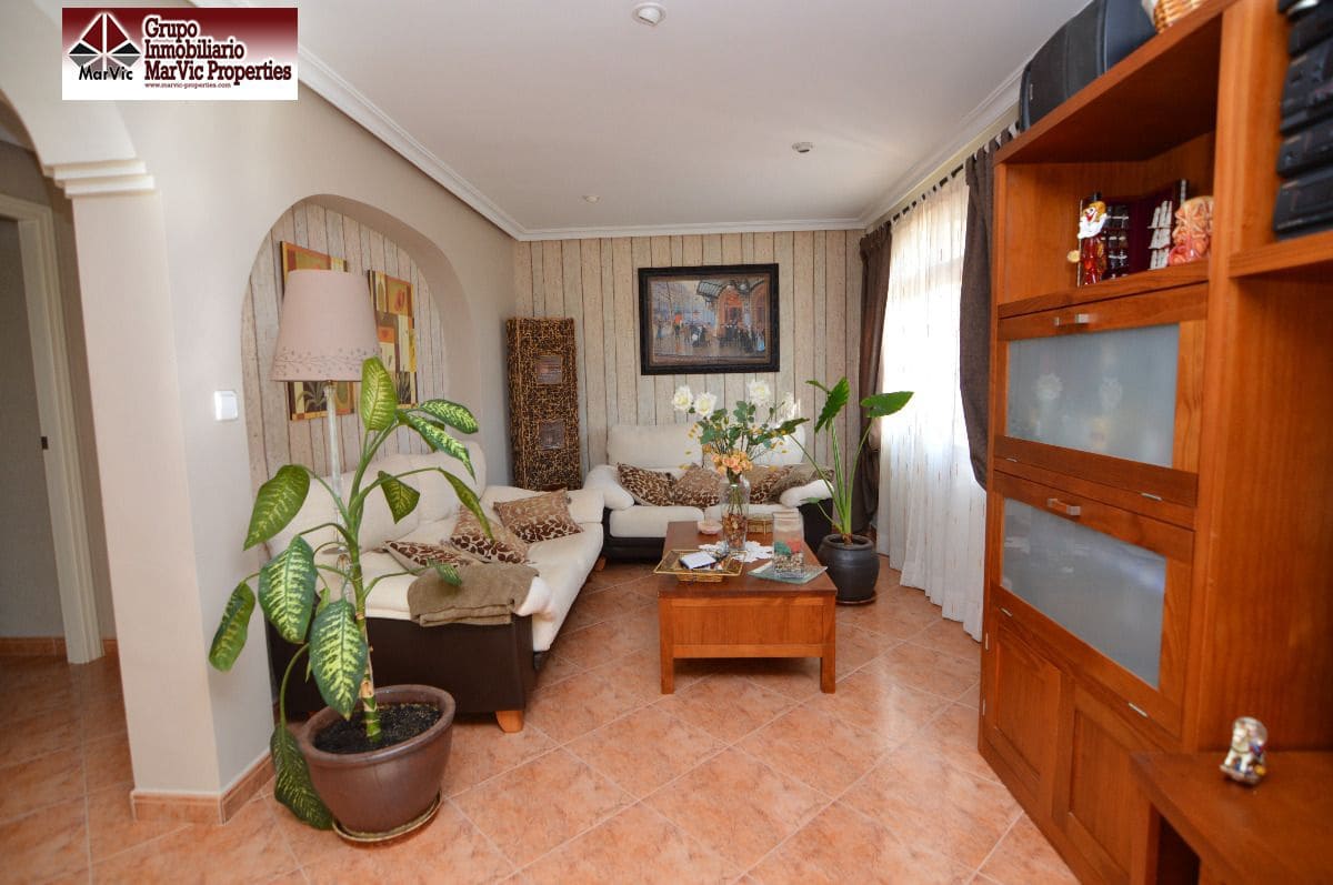 Chalet de 6 habitaciones en La Nucia en venta con piscina garaje - 439.500 € (Ref: 3903805)