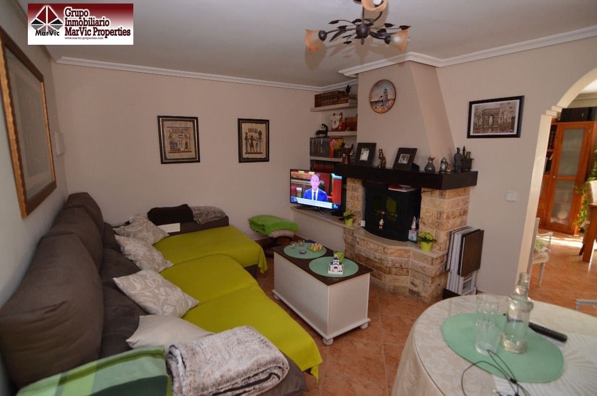 Chalet de 6 habitaciones en La Nucia en venta con piscina garaje - 439.500 € (Ref: 3903805)