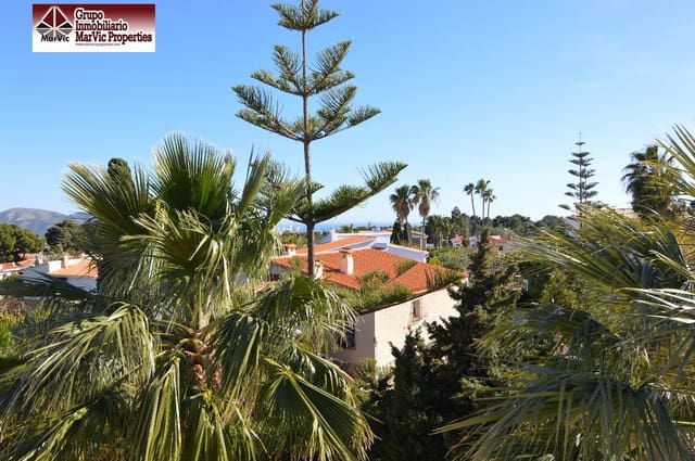 Chalet de 6 habitaciones en La Nucia en venta con piscina garaje - 439.500 € (Ref: 3903805)