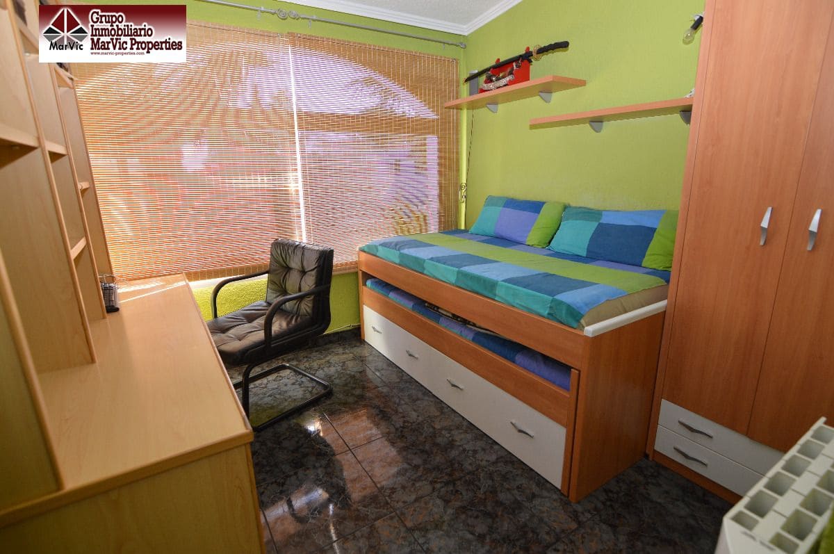 Chalet de 6 habitaciones en La Nucia en venta con piscina garaje - 439.500 € (Ref: 3903805)