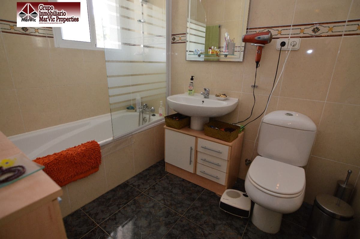 Chalet de 6 habitaciones en La Nucia en venta con piscina garaje - 439.500 € (Ref: 3903805)