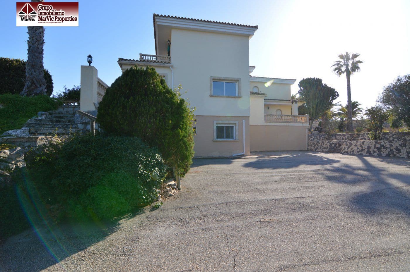 4 Zimmer Villa zu verkaufen in Alfaz del Pi / L'Alfas del Pi mit Pool - 2.625.000 € (Ref: 4453119)