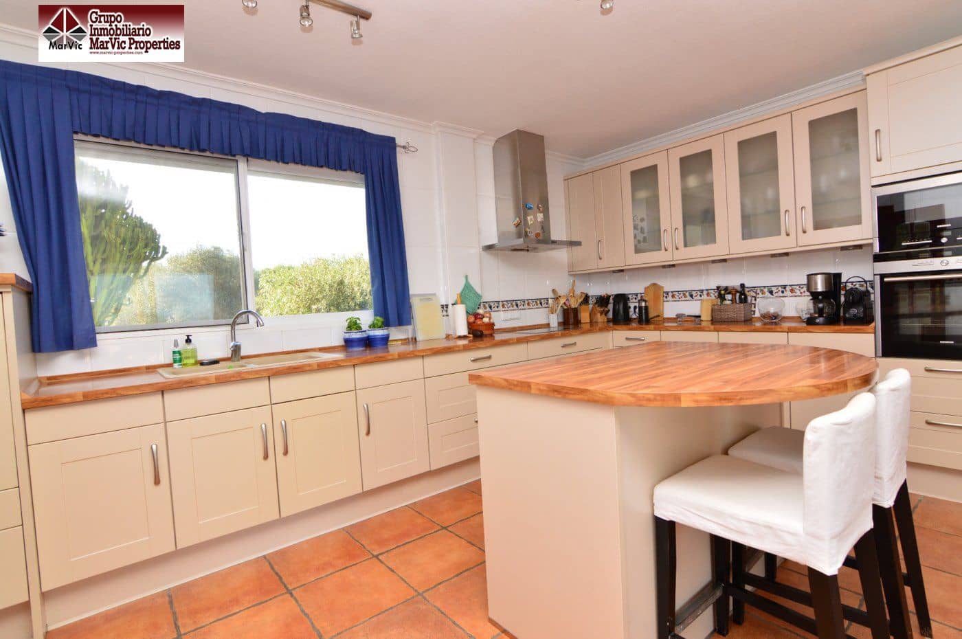 4 Zimmer Villa zu verkaufen in Alfaz del Pi / L'Alfas del Pi mit Pool - 2.625.000 € (Ref: 4453119)