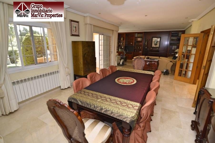 5 bedroom Villa for sale in La Nucia with pool garage - € 1,800,000 (Ref: 4644205)