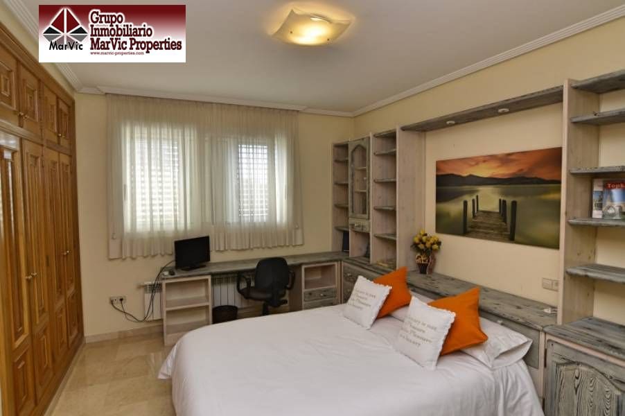 5 bedroom Villa for sale in La Nucia with pool garage - € 1,800,000 (Ref: 4644205)