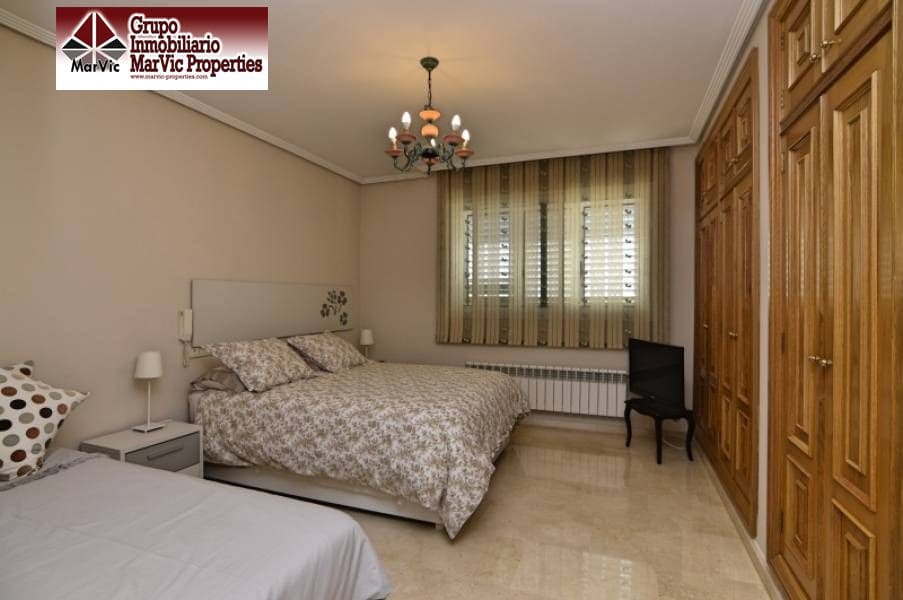 5 bedroom Villa for sale in La Nucia with pool garage - € 1,800,000 (Ref: 4644205)