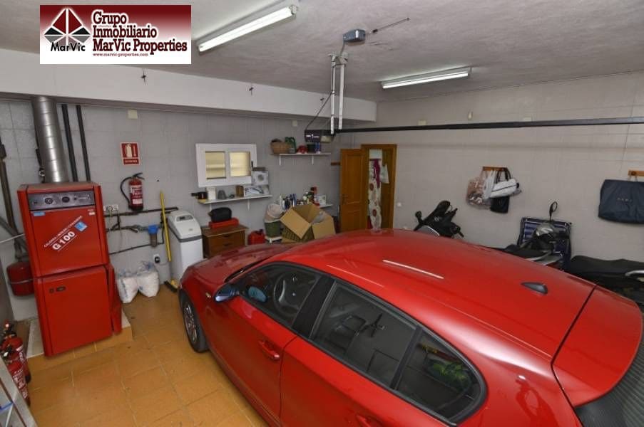 5 bedroom Villa for sale in La Nucia with pool garage - € 1,800,000 (Ref: 4644205)