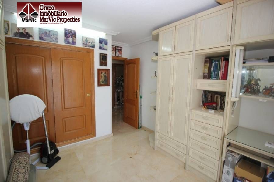 2 Zimmer Wohnung zu verkaufen in Benidorm mit Pool - 310.000 € (Ref: 6171296)