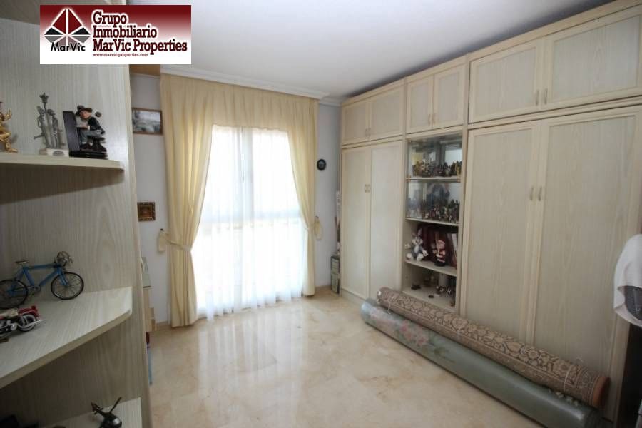 2 Zimmer Wohnung zu verkaufen in Benidorm mit Pool - 310.000 € (Ref: 6171296)