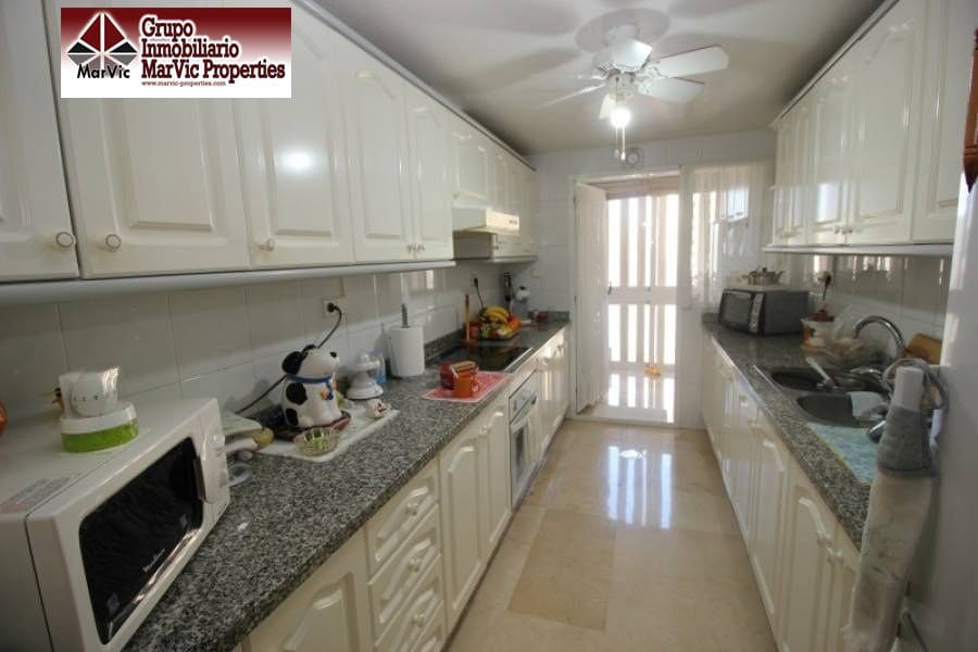 2 Zimmer Wohnung zu verkaufen in Benidorm mit Pool - 310.000 € (Ref: 6171296)