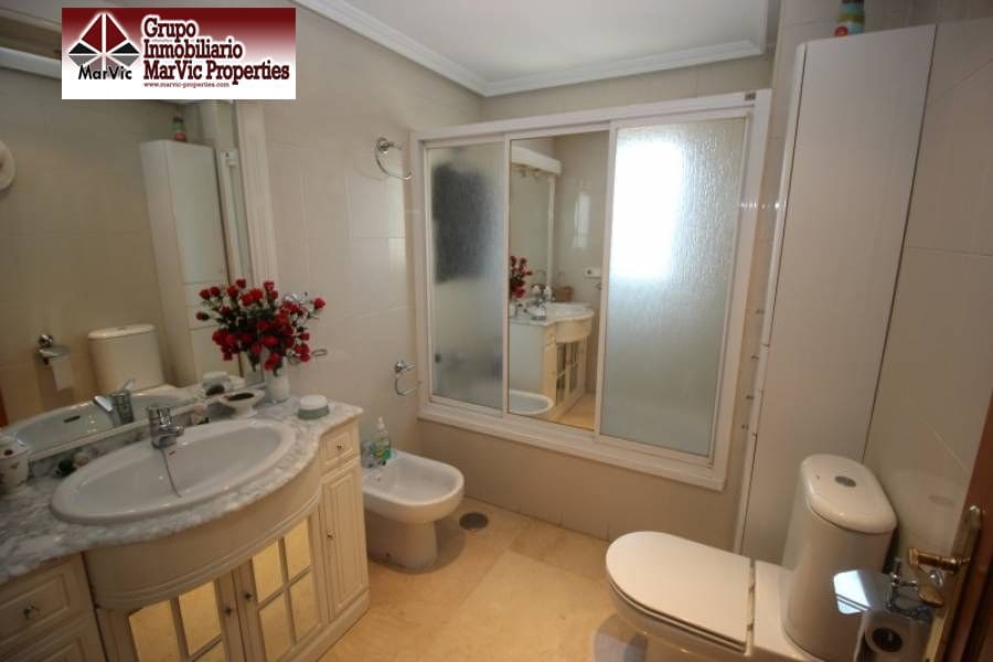 2 Zimmer Wohnung zu verkaufen in Benidorm mit Pool - 310.000 € (Ref: 6171296)