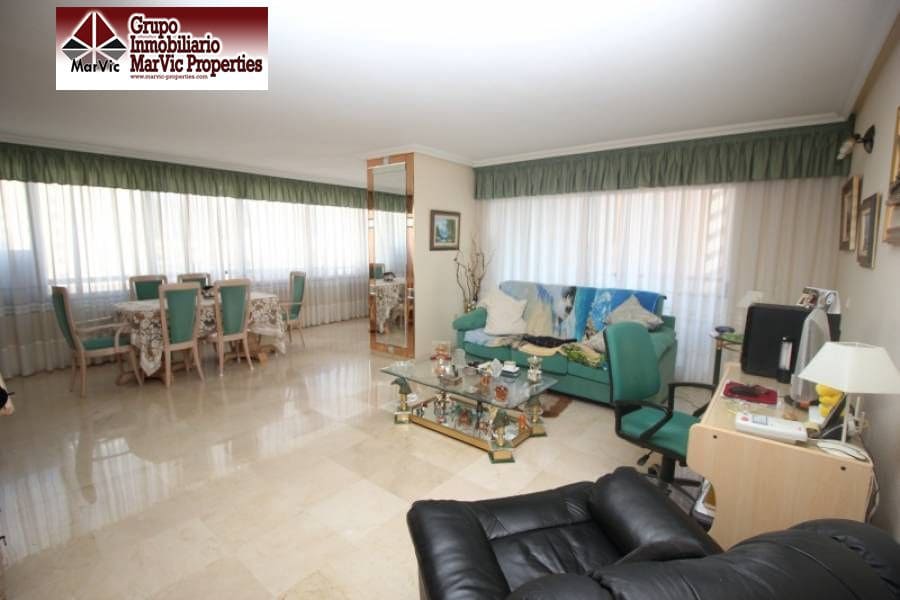 2 Zimmer Wohnung zu verkaufen in Benidorm mit Pool - 310.000 € (Ref: 6171296)
