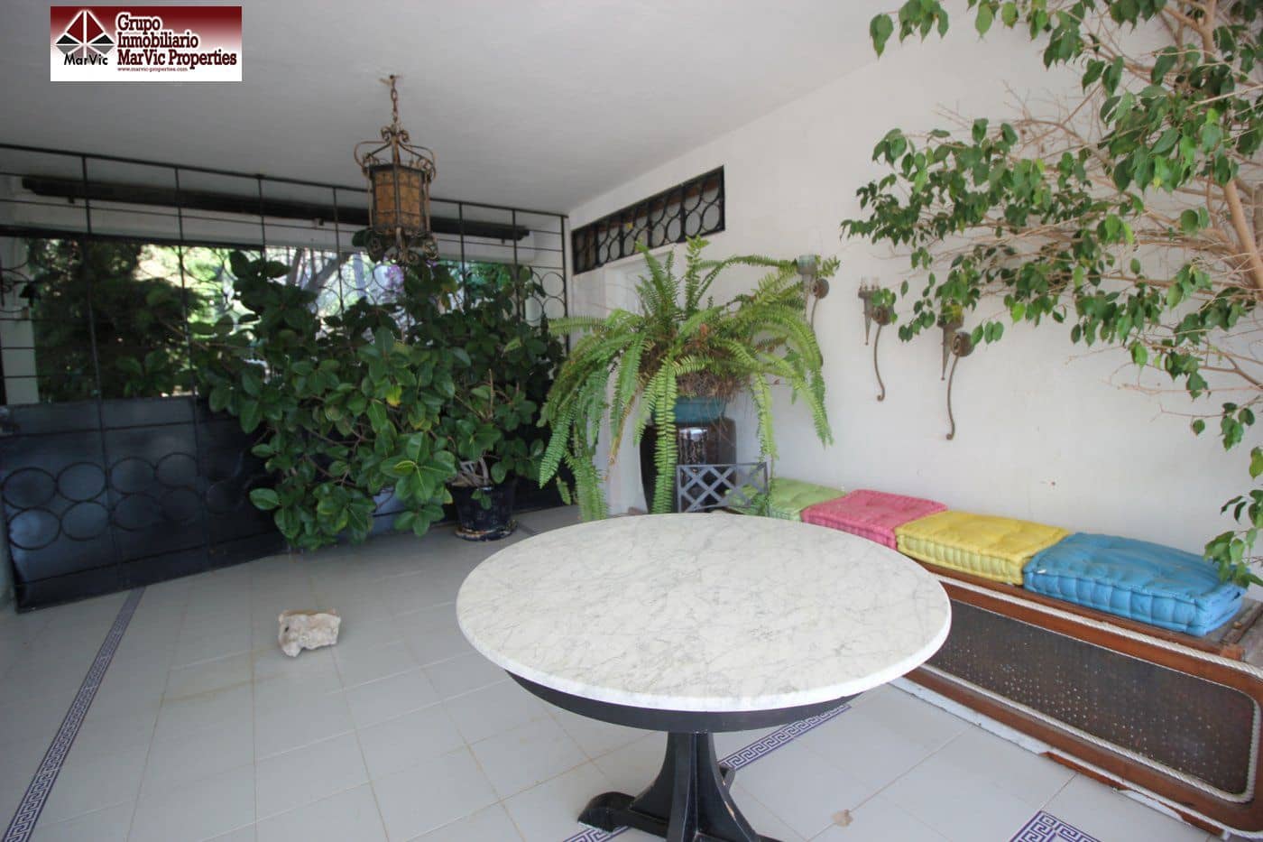 12 sypialnia Willa na sprzedaż w Benidorm z basenem - 1 980 000 € (Ref: 6171308)