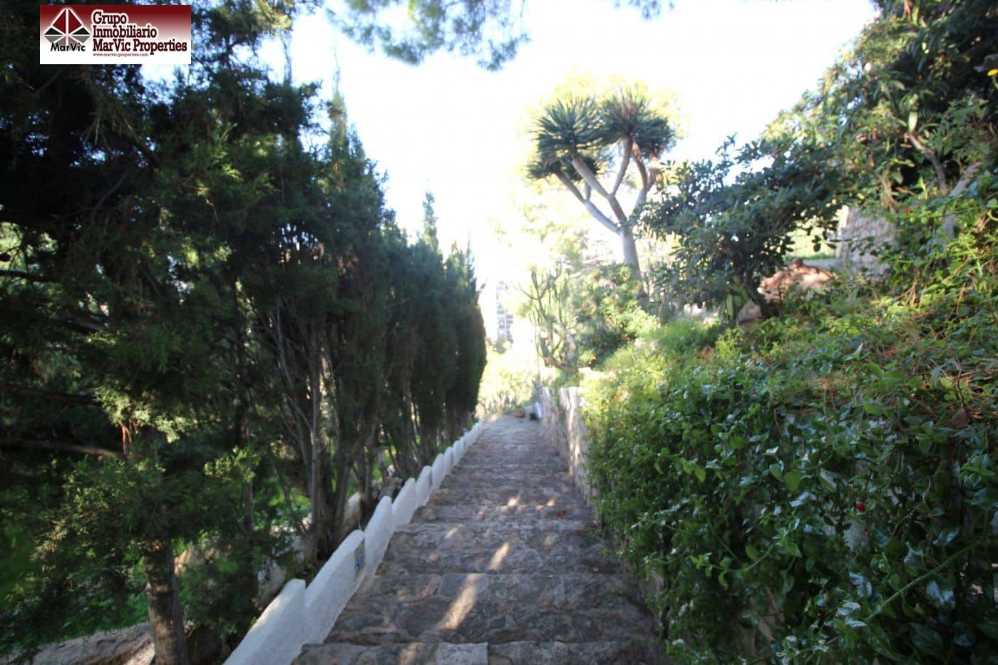 12 sypialnia Willa na sprzedaż w Benidorm z basenem - 1 980 000 € (Ref: 6171308)