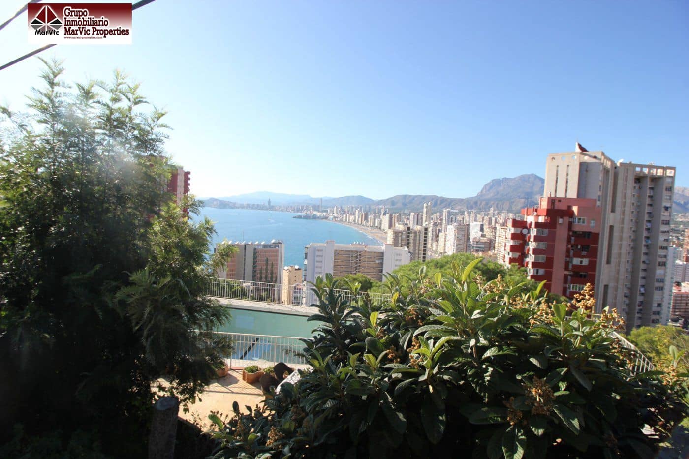 12 sypialnia Willa na sprzedaż w Benidorm z basenem - 1 980 000 € (Ref: 6171308)
