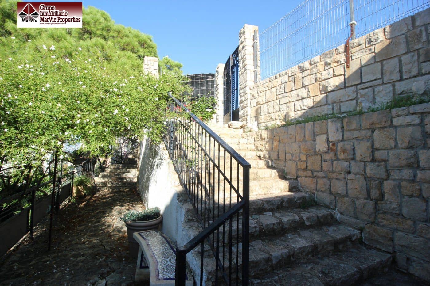 12 sypialnia Willa na sprzedaż w Benidorm z basenem - 1 980 000 € (Ref: 6171308)