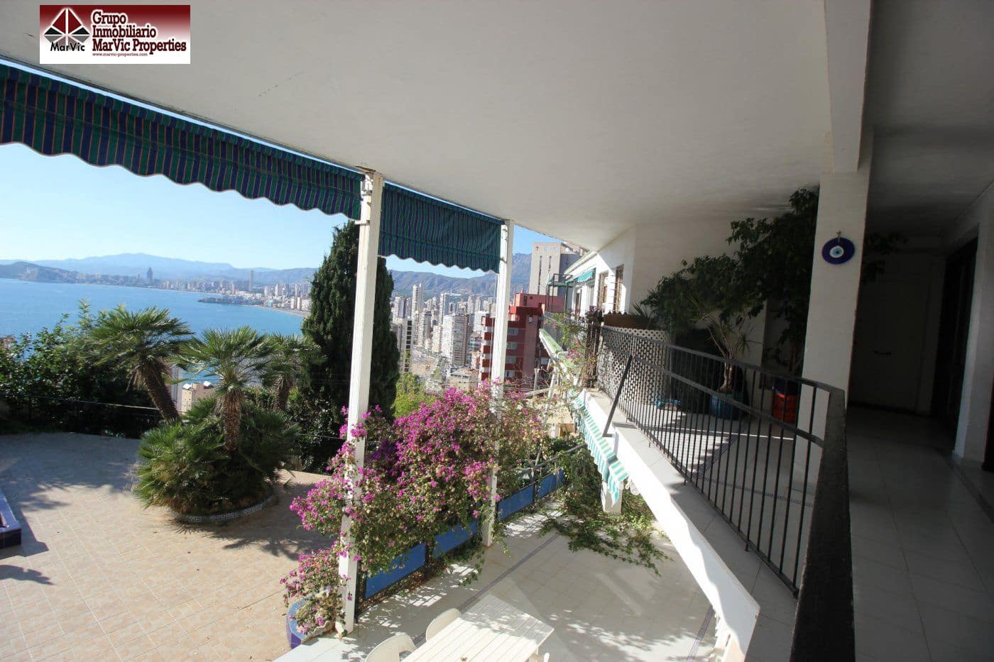 12 sypialnia Willa na sprzedaż w Benidorm z basenem - 1 980 000 € (Ref: 6171308)