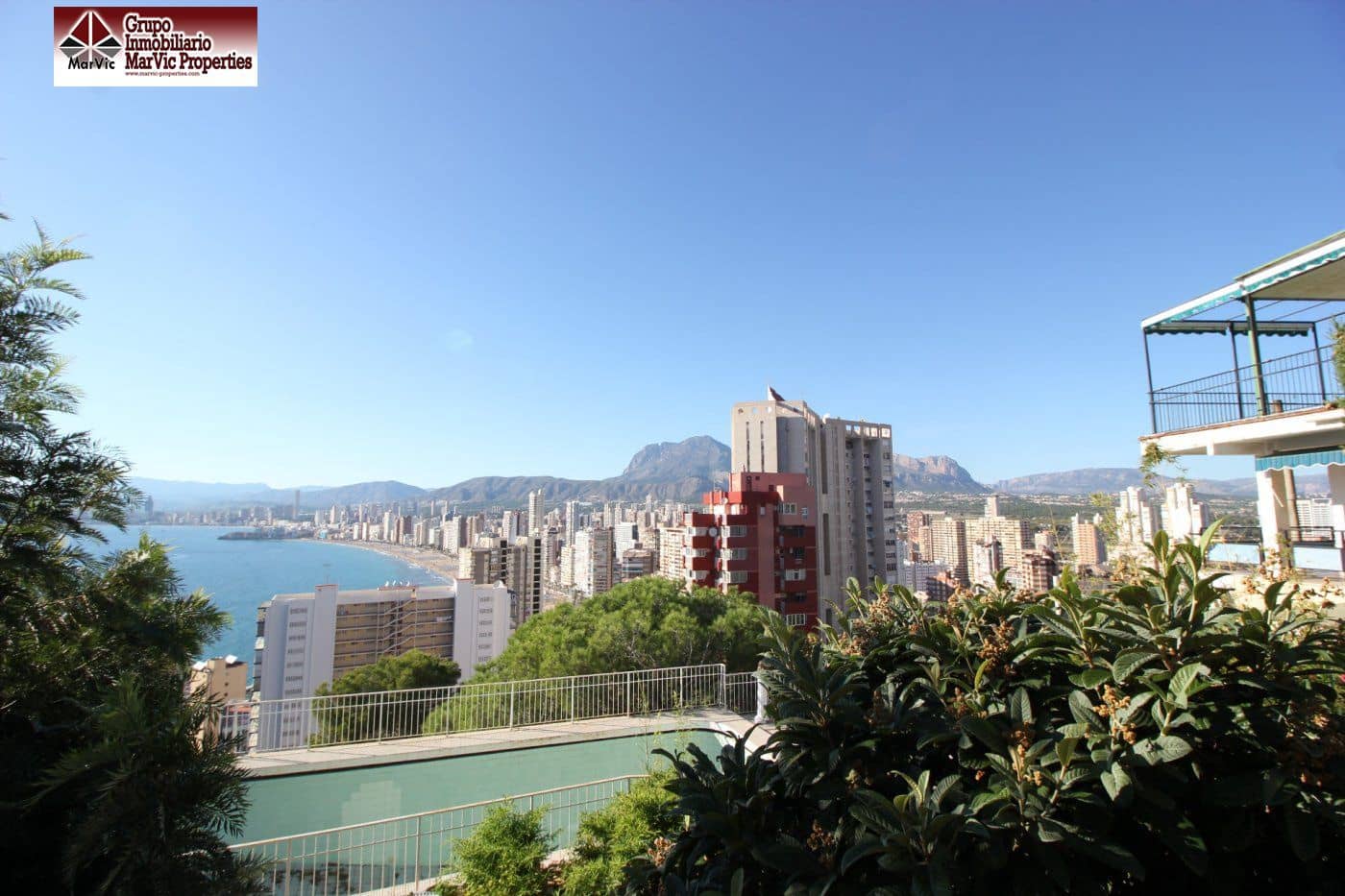 12 sypialnia Willa na sprzedaż w Benidorm z basenem - 1 980 000 € (Ref: 6171308)