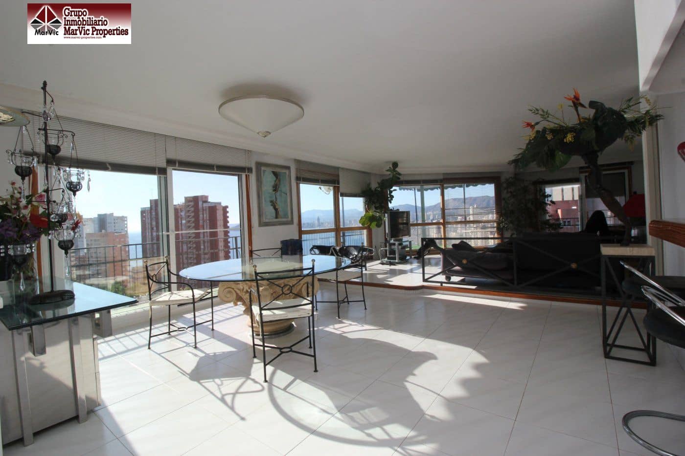 12 sypialnia Willa na sprzedaż w Benidorm z basenem - 1 980 000 € (Ref: 6171308)