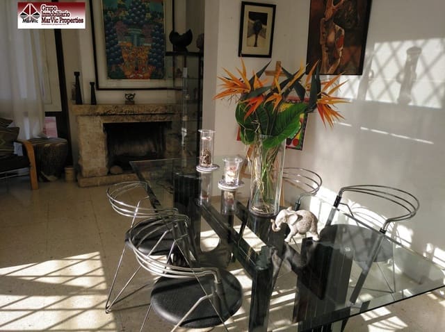 12 chambre Villa/Maison à vendre à Levante, Benidorm avec piscine - 1 980 000 € (Ref: 6171308)