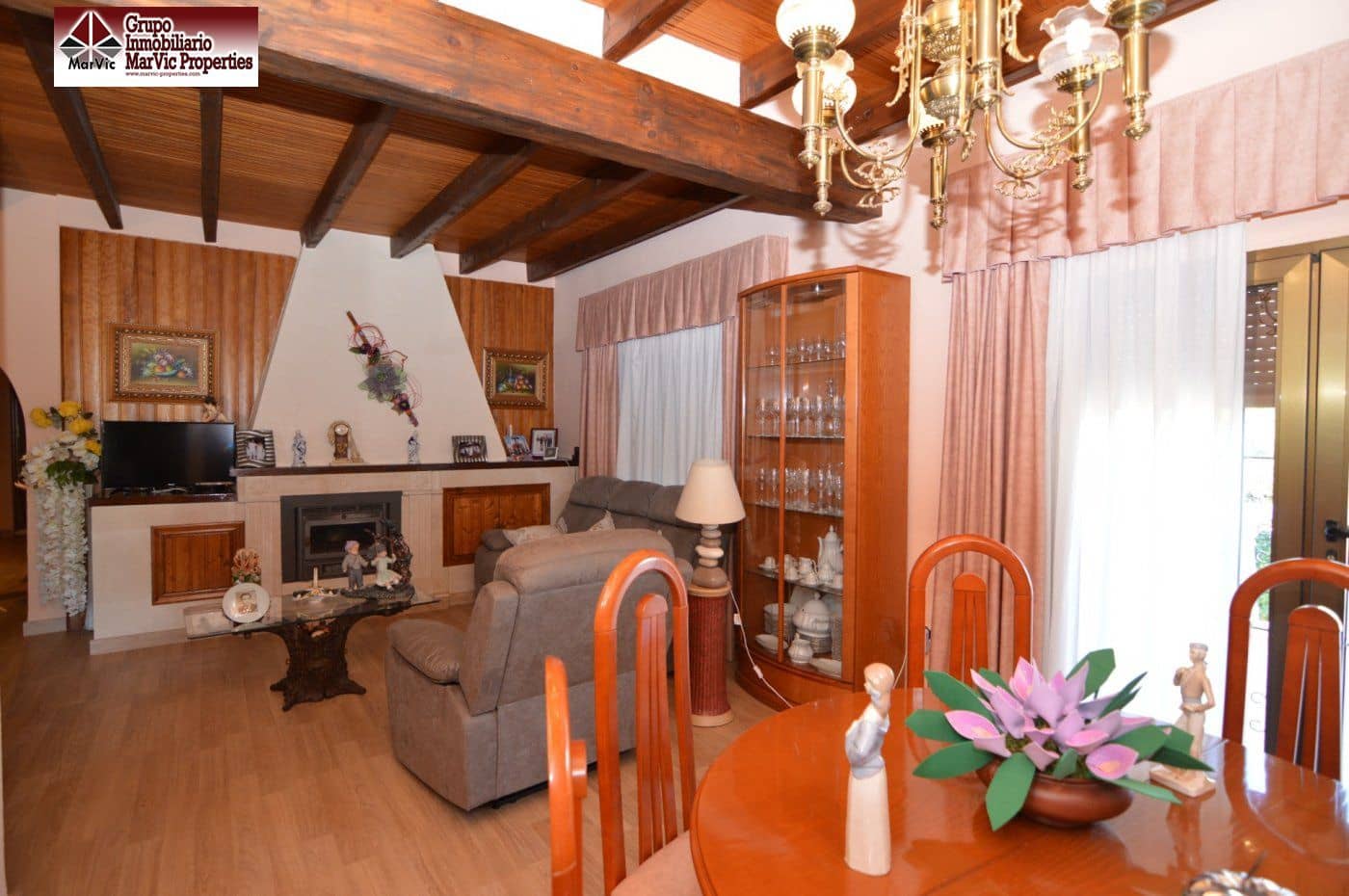 7 makuuhuone Huvila myytävänä paikassa La Nucia mukana uima-altaan 
autotalli - 650 000 € (Ref: 6171557)