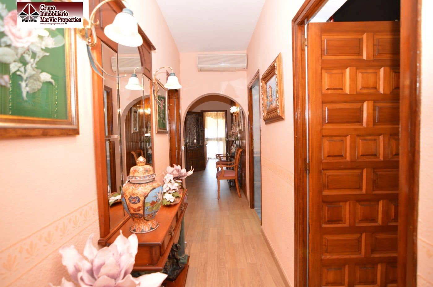 7 makuuhuone Huvila myytävänä paikassa La Nucia mukana uima-altaan 
autotalli - 650 000 € (Ref: 6171557)