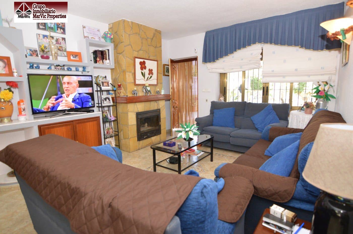 7 makuuhuone Huvila myytävänä paikassa La Nucia mukana uima-altaan 
autotalli - 650 000 € (Ref: 6171557)