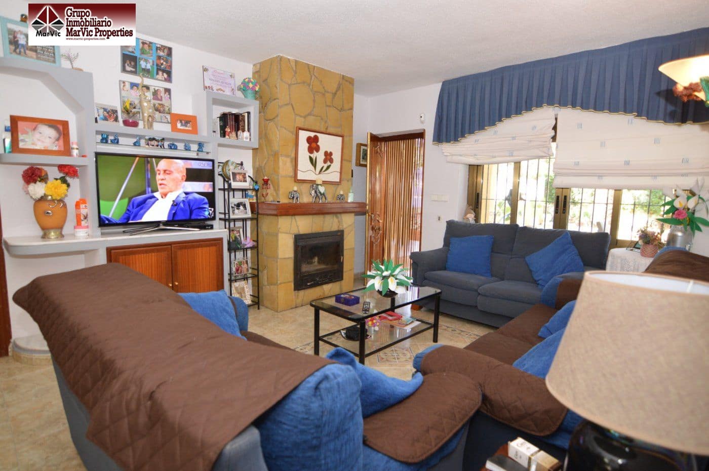 7 makuuhuone Huvila myytävänä paikassa La Nucia mukana uima-altaan 
autotalli - 650 000 € (Ref: 6171557)