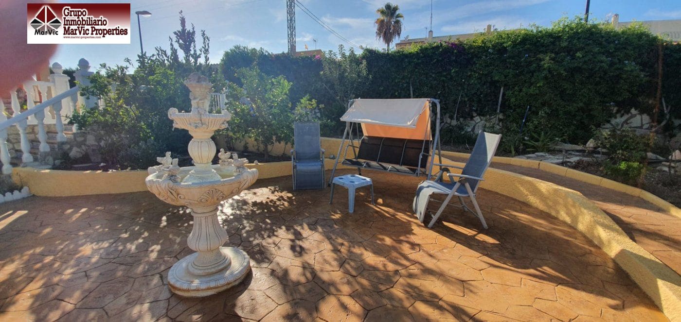 7 makuuhuone Huvila myytävänä paikassa La Nucia mukana uima-altaan 
autotalli - 650 000 € (Ref: 6171557)