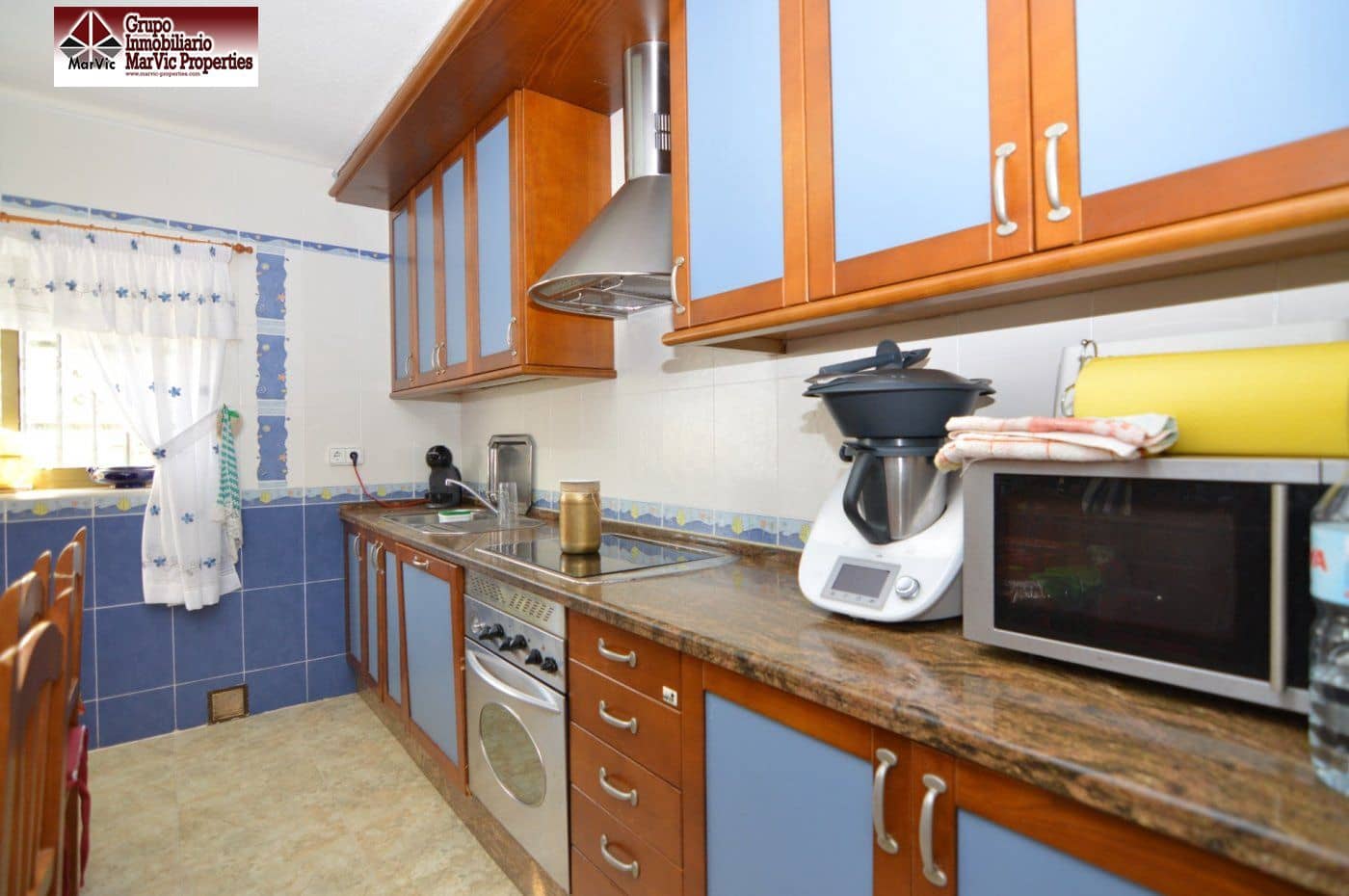 7 makuuhuone Huvila myytävänä paikassa La Nucia mukana uima-altaan 
autotalli - 650 000 € (Ref: 6171557)