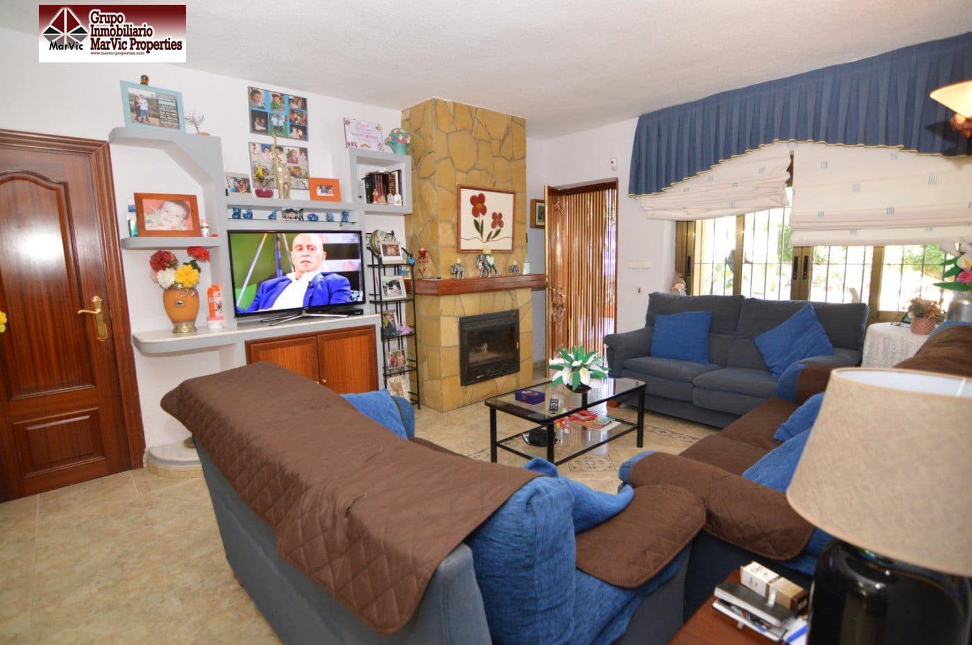 7 makuuhuone Huvila myytävänä paikassa La Nucia mukana uima-altaan 
autotalli - 650 000 € (Ref: 6171557)