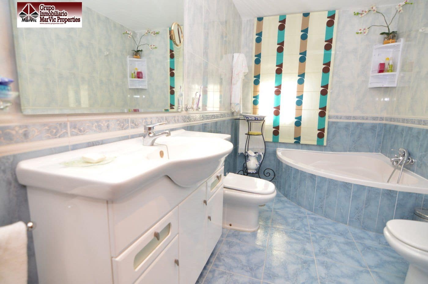 7 makuuhuone Huvila myytävänä paikassa La Nucia mukana uima-altaan 
autotalli - 650 000 € (Ref: 6171557)