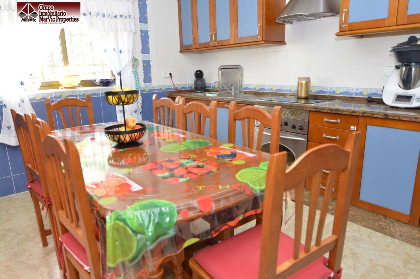 7 makuuhuone Huvila myytävänä paikassa La Nucia mukana uima-altaan 
autotalli - 650 000 € (Ref: 6171557)