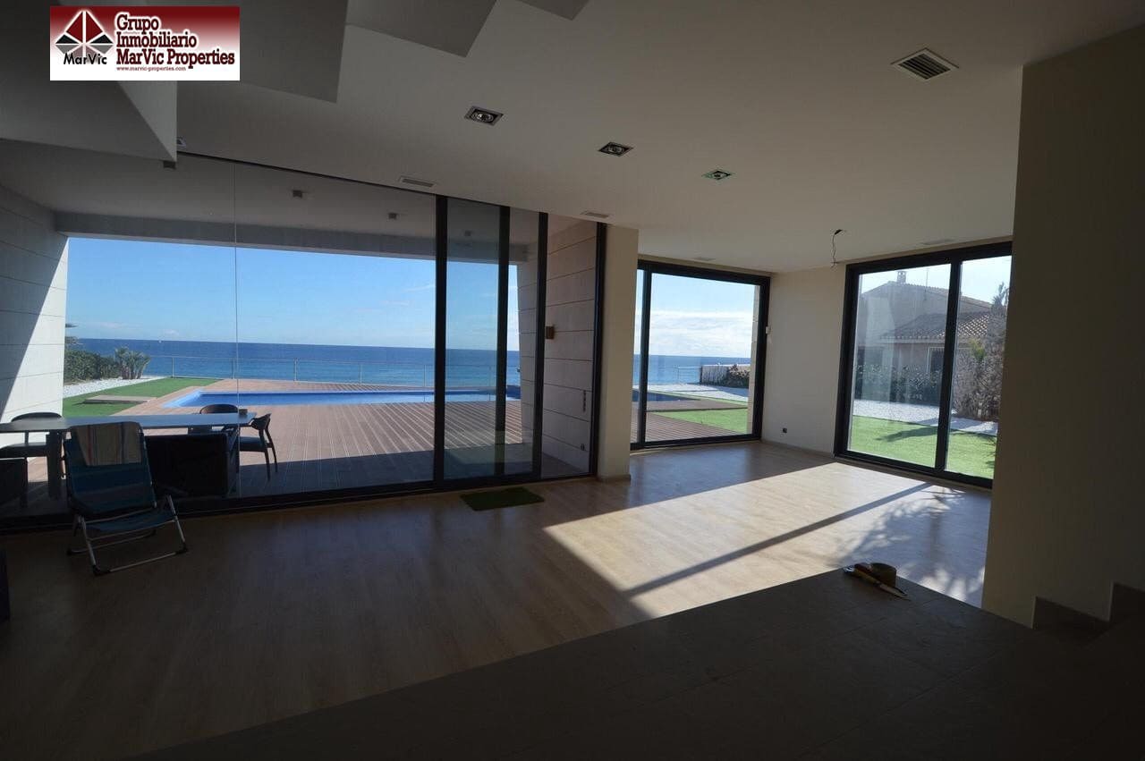 6 chambre Villa/Maison à vendre à Playa Flamenca avec garage - 2 950 000 € (Ref: 6171639)