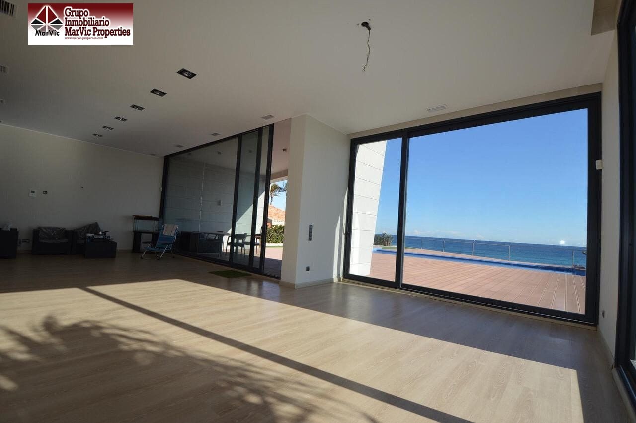 6 chambre Villa/Maison à vendre à Playa Flamenca avec garage - 2 950 000 € (Ref: 6171639)