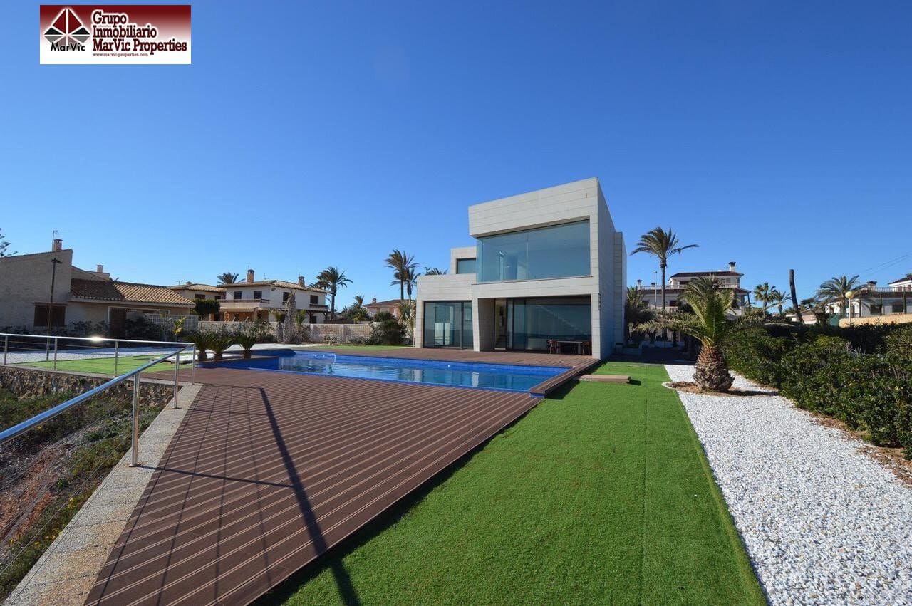 6 chambre Villa/Maison à vendre à Playa Flamenca avec garage - 2 950 000 € (Ref: 6171639)