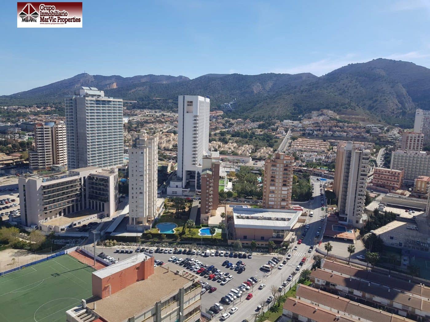 Piso de 3 habitaciones en Benidorm en venta con piscina - 289.000 € (Ref: 6171695)