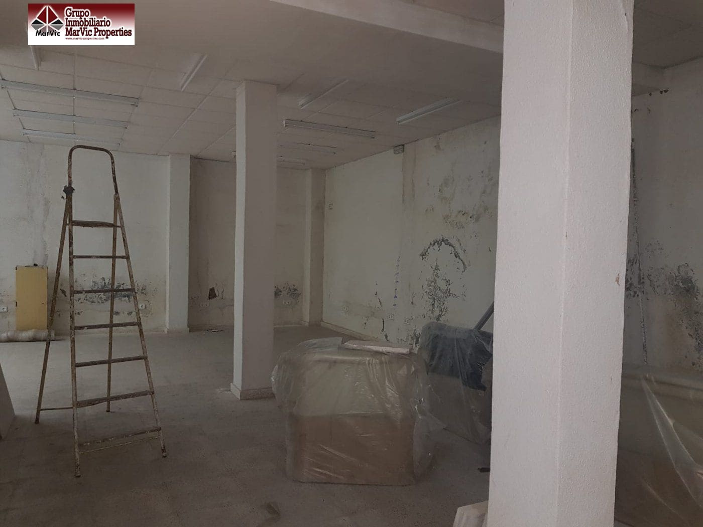 Commercial for sale in Benidorm - € 924,000 (Ref: 6171697)