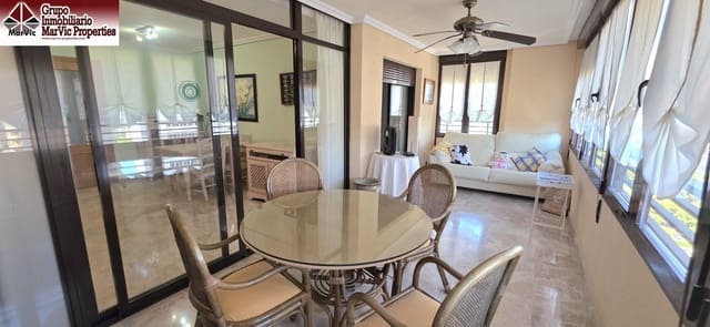 3 slaapkamer Flat te koop in Juzgados - Plaza de Toros, Benidorm met zwembad - € 339.000 (Ref: 6431399)