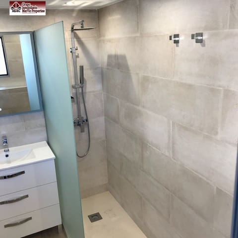 Flat for sale in Levante, Benidorm - € 254,500 (Ref: 6621425)