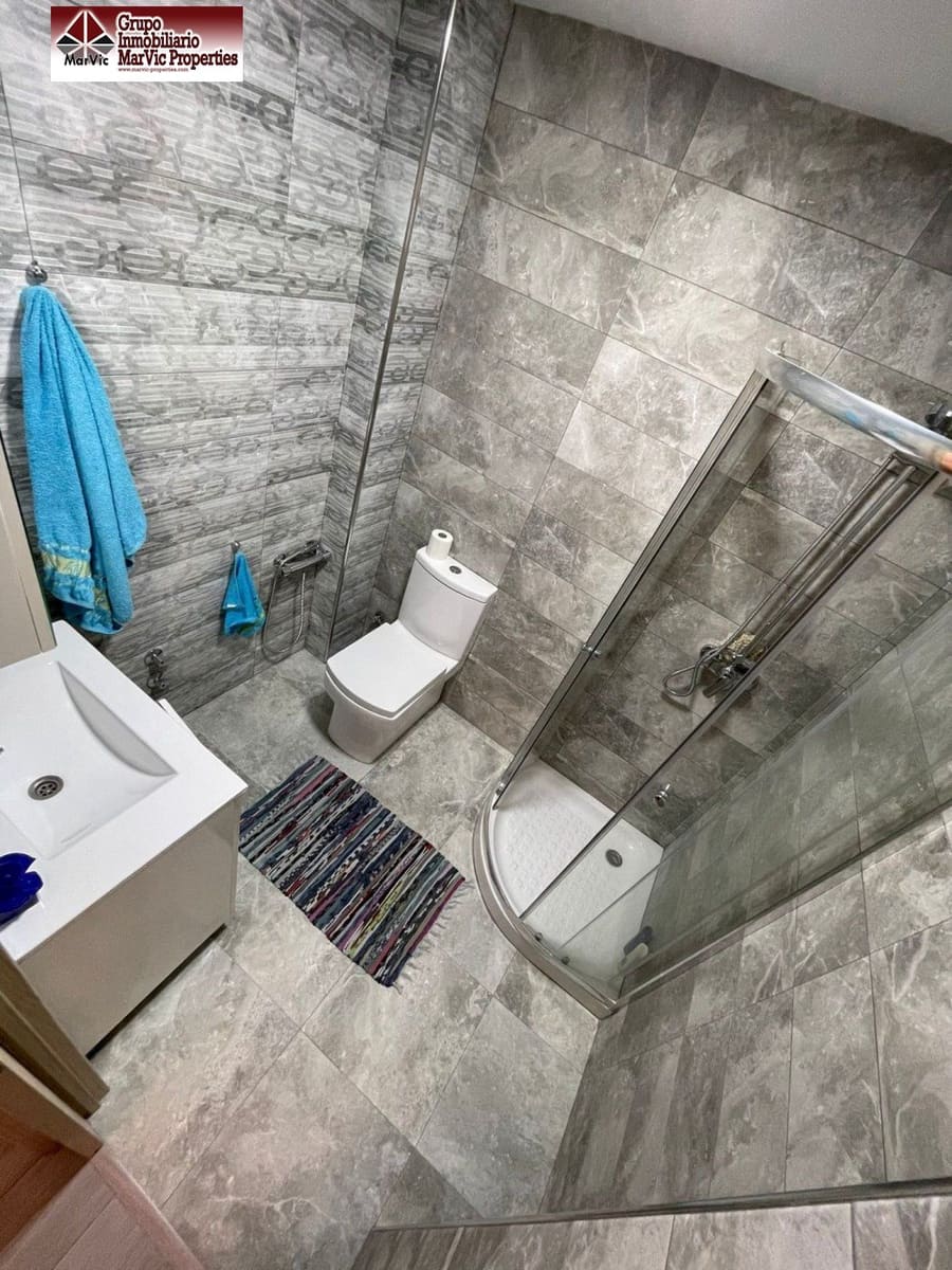 3 sovrum Lägenhet till salu i Benidorm med pool - 350 000 € (Ref: 6801943)