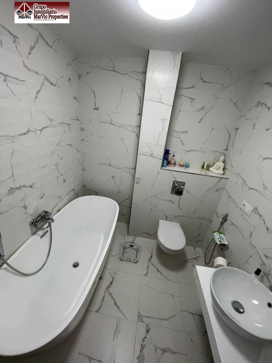 3 sovrum Lägenhet till salu i Benidorm med pool - 350 000 € (Ref: 6801943)