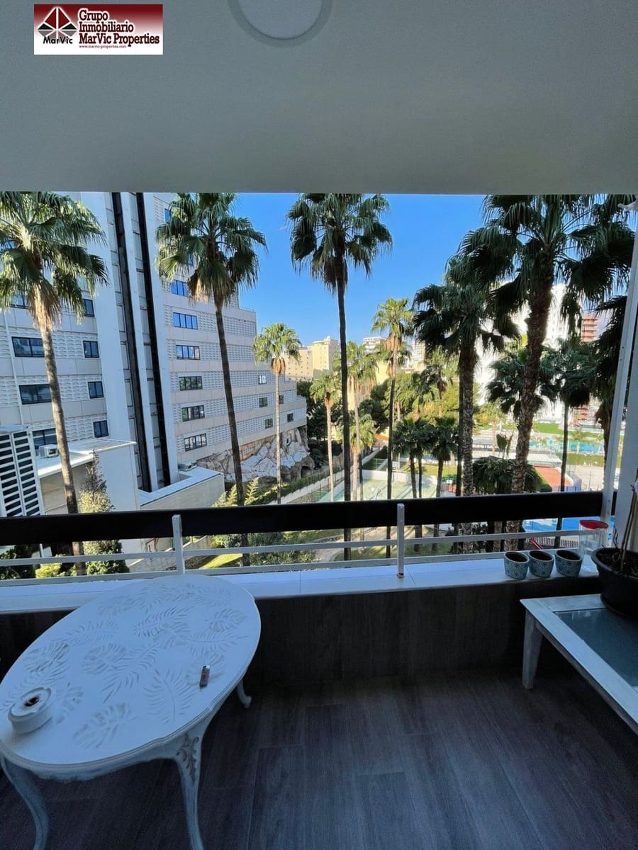 3 sovrum Lägenhet till salu i Benidorm med pool - 350 000 € (Ref: 6801943)