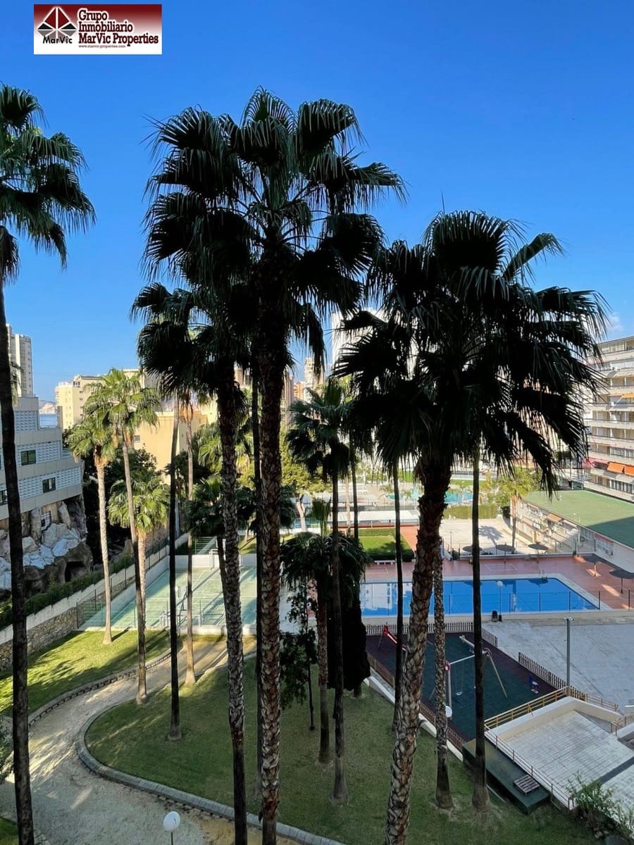 3 sovrum Lägenhet till salu i Benidorm med pool - 350 000 € (Ref: 6801943)