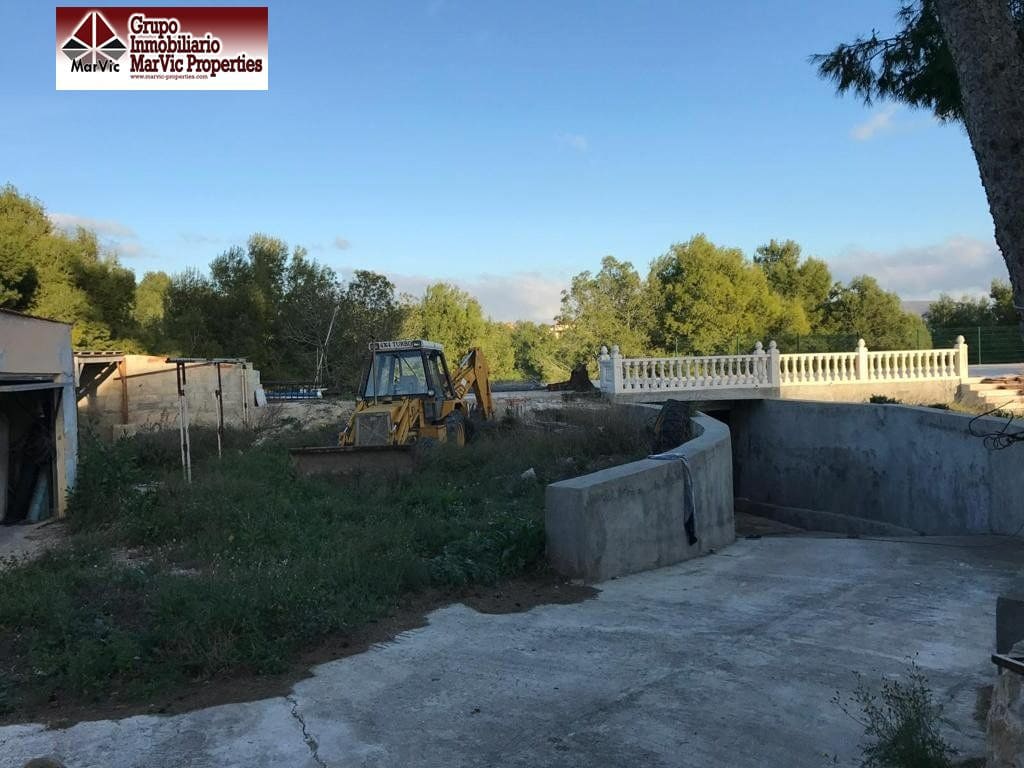 6 Zimmer Villa zu verkaufen in Benidorm mit Garage - 750.000 € (Ref: 6985252)