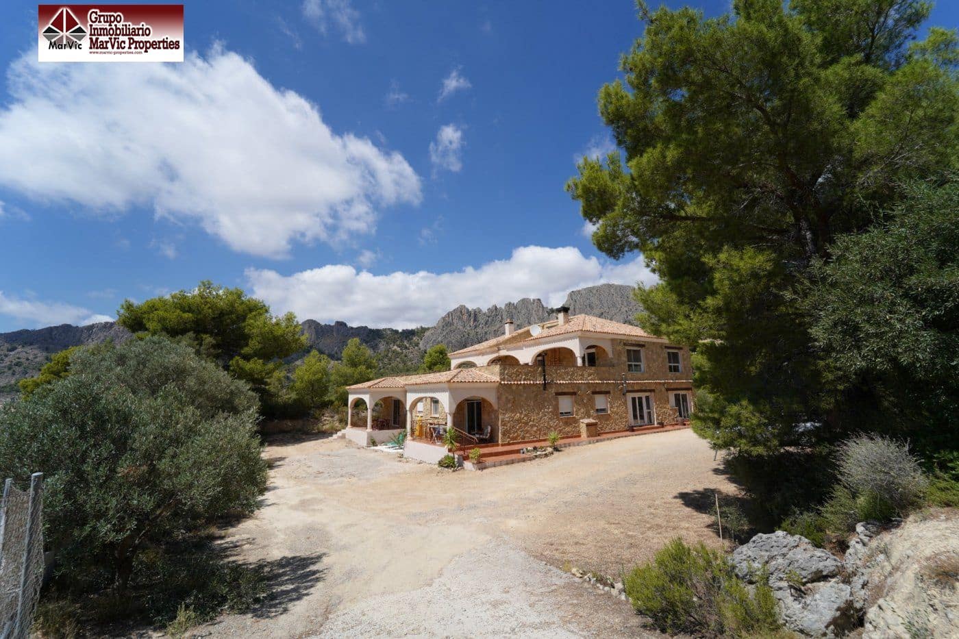 8 bedroom Villa for sale in Finestrat - € 620,000 (Ref: 7033099)