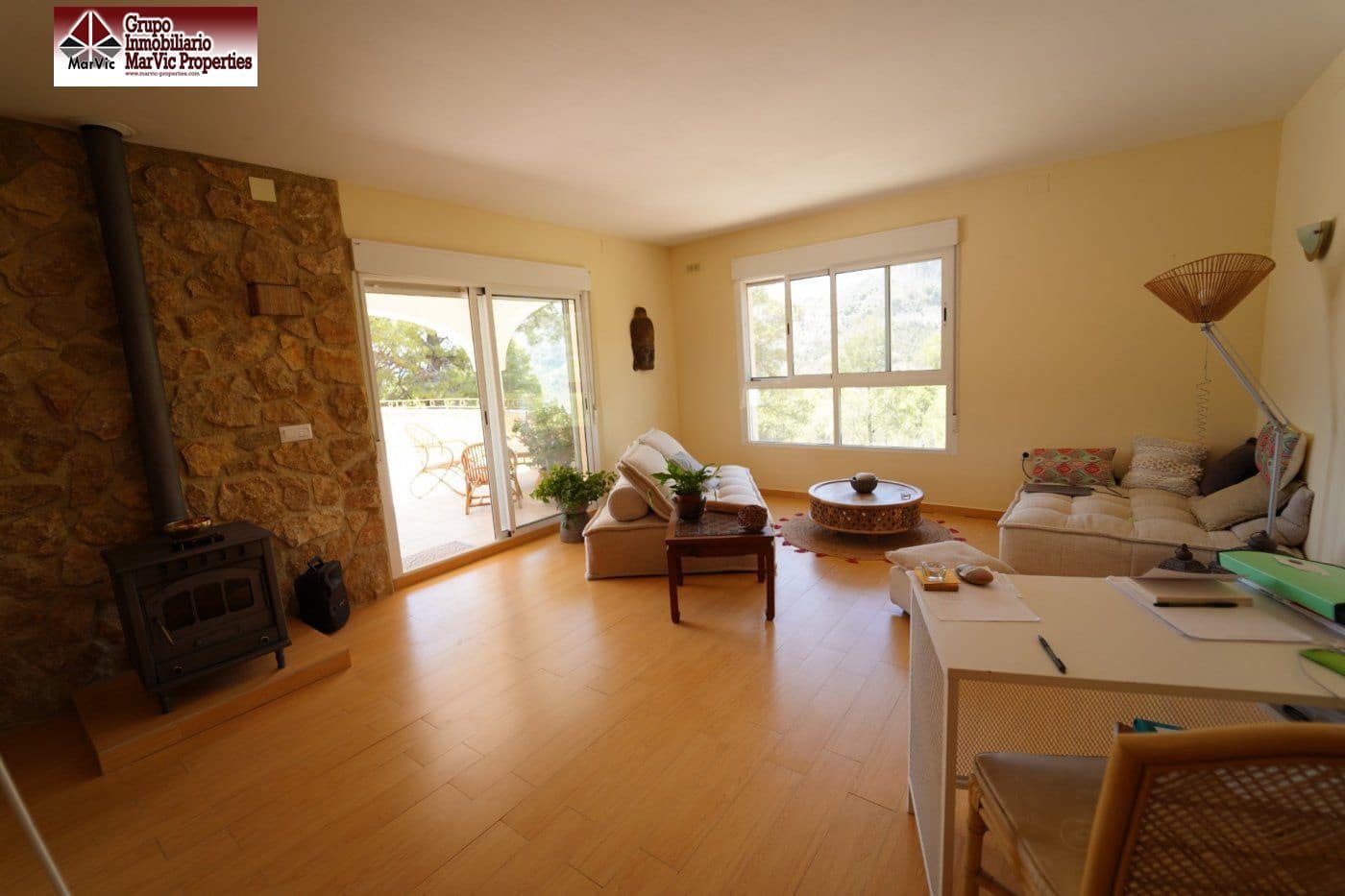 8 bedroom Villa for sale in Finestrat - € 620,000 (Ref: 7033099)