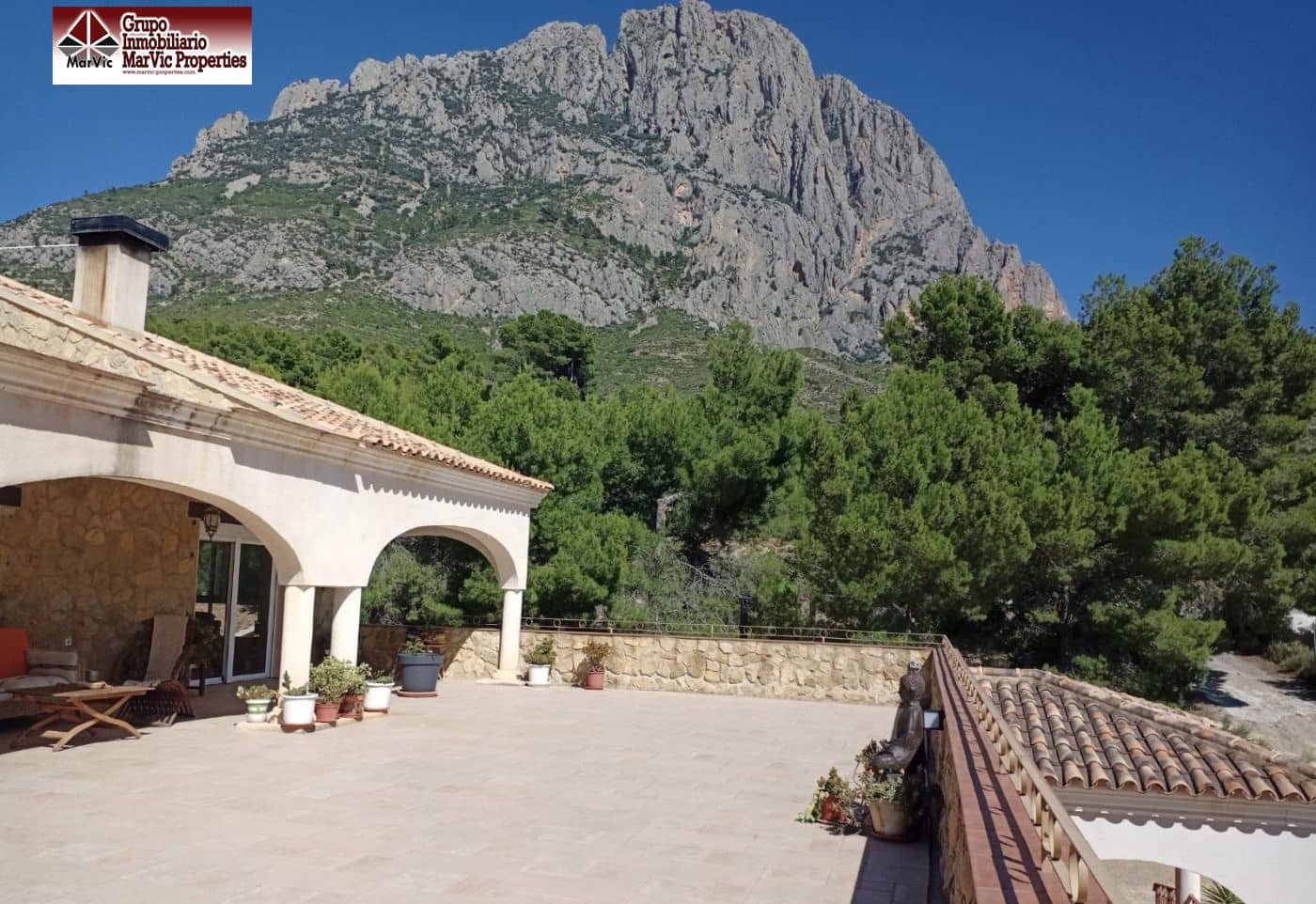 8 bedroom Villa for sale in Finestrat - € 620,000 (Ref: 7033099)