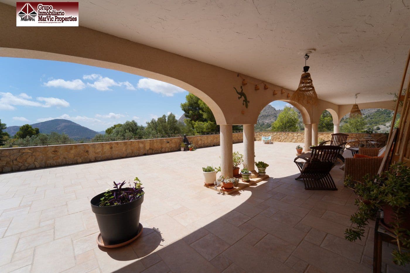 8 bedroom Villa for sale in Finestrat - € 620,000 (Ref: 7033099)